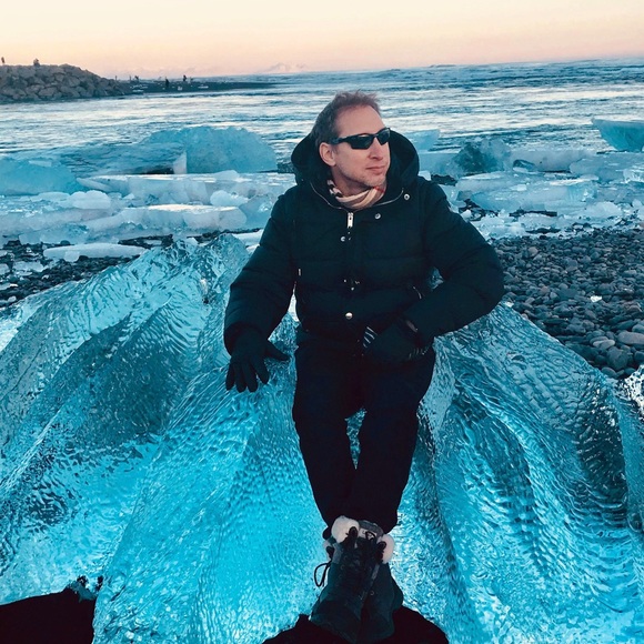 Meet your Posher, Chris - Picture 3 of 3